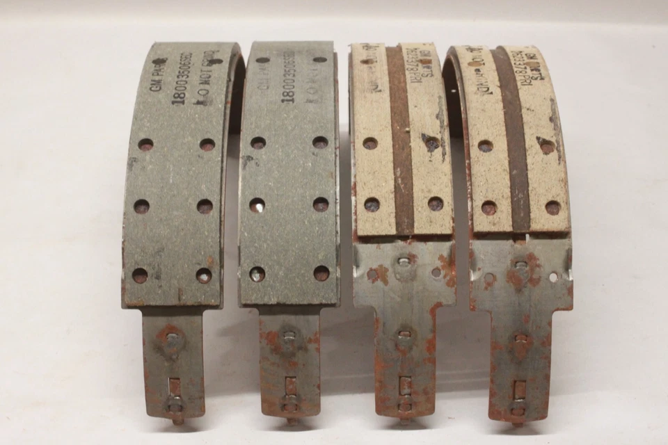 Juego de zapatas de freno trasero Chevrolet Impala Caprice 1971-76 12" x 2" GM 1154392 NUEVO DE STOCK Foto 3 de 4