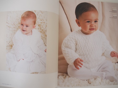 Patons Baby Knitting Pattern Book - NEW BABIES - 7 Designs in Sizes3-24Mths 8Ply - Picture 7 of 8