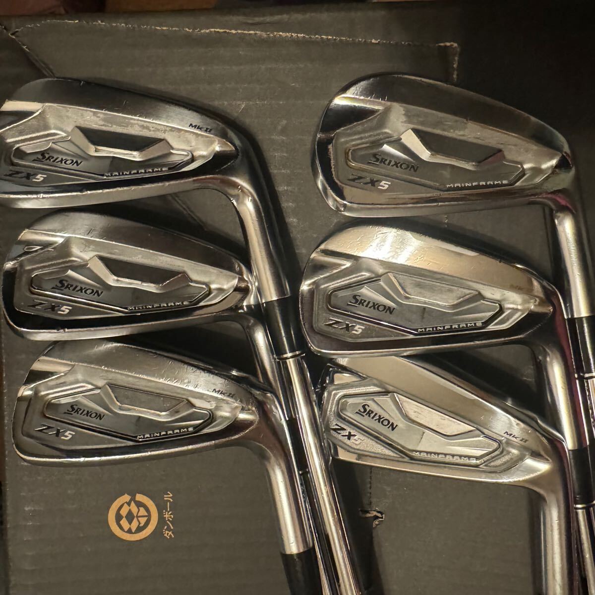 SRIXON Right Handed Iron Set ZX5 MK II 5-9,P NS PRO 950GH SRIXON Right Handed Iron Set ZX5 MK II 5-9,P NS PRO 950GH