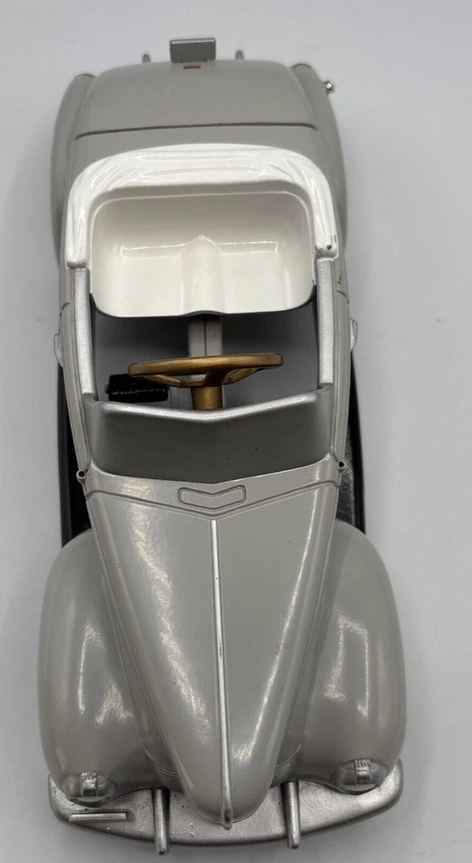 Gearbox 1940 Ford Deluxe Coupe Convertible Pedal Car Bank Diecast Gray NO KEY - Image 2 of 4