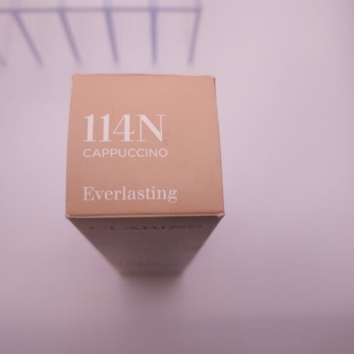 Clarins Everlasting Long Wearing Hydrating Matte Foundation 114N CAPPUCCINO - Picture 4 of 6