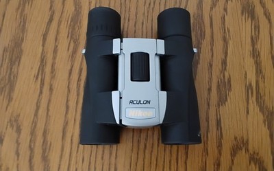 Nikon Aculon A30 8x25 Fernglas +Tasche -Kompakt, leicht sehr guter Zustand