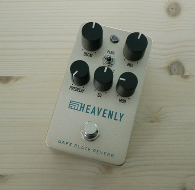   Universal Audio UAFX Heavenly Plate Reverb # HALL