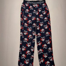 Ambercrombie Boys Flame Resistant Sleepware Size 11/12 Skull/Santa Design Black
