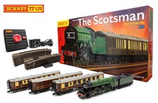 Hornby TT1001AM "The Scotsman" Train Set Revised version with lit coaches
