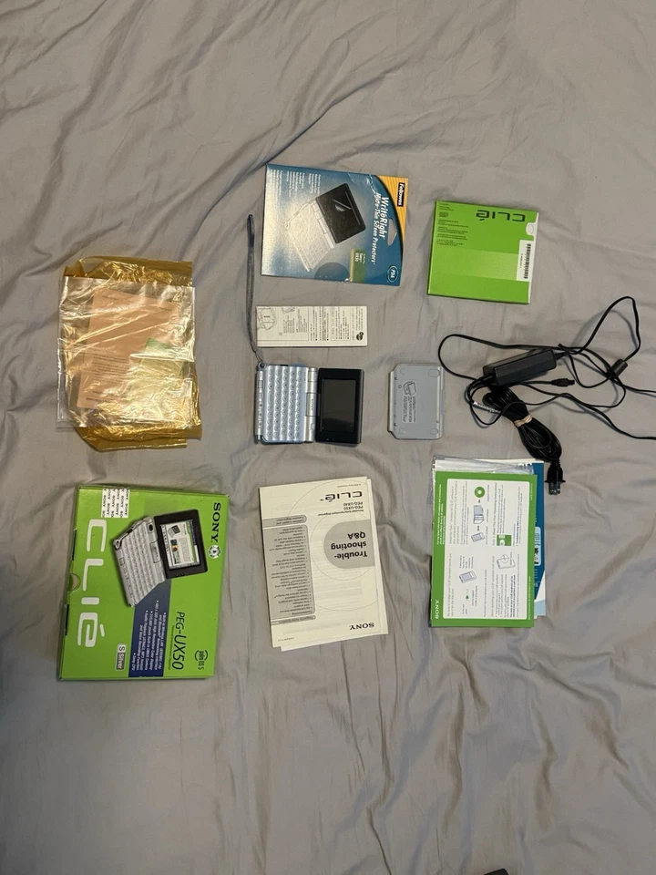 Sony PEG-UX50/E Clie Personal Entertainment Organizer WORKING OPEN BOX - Image 2 of 4