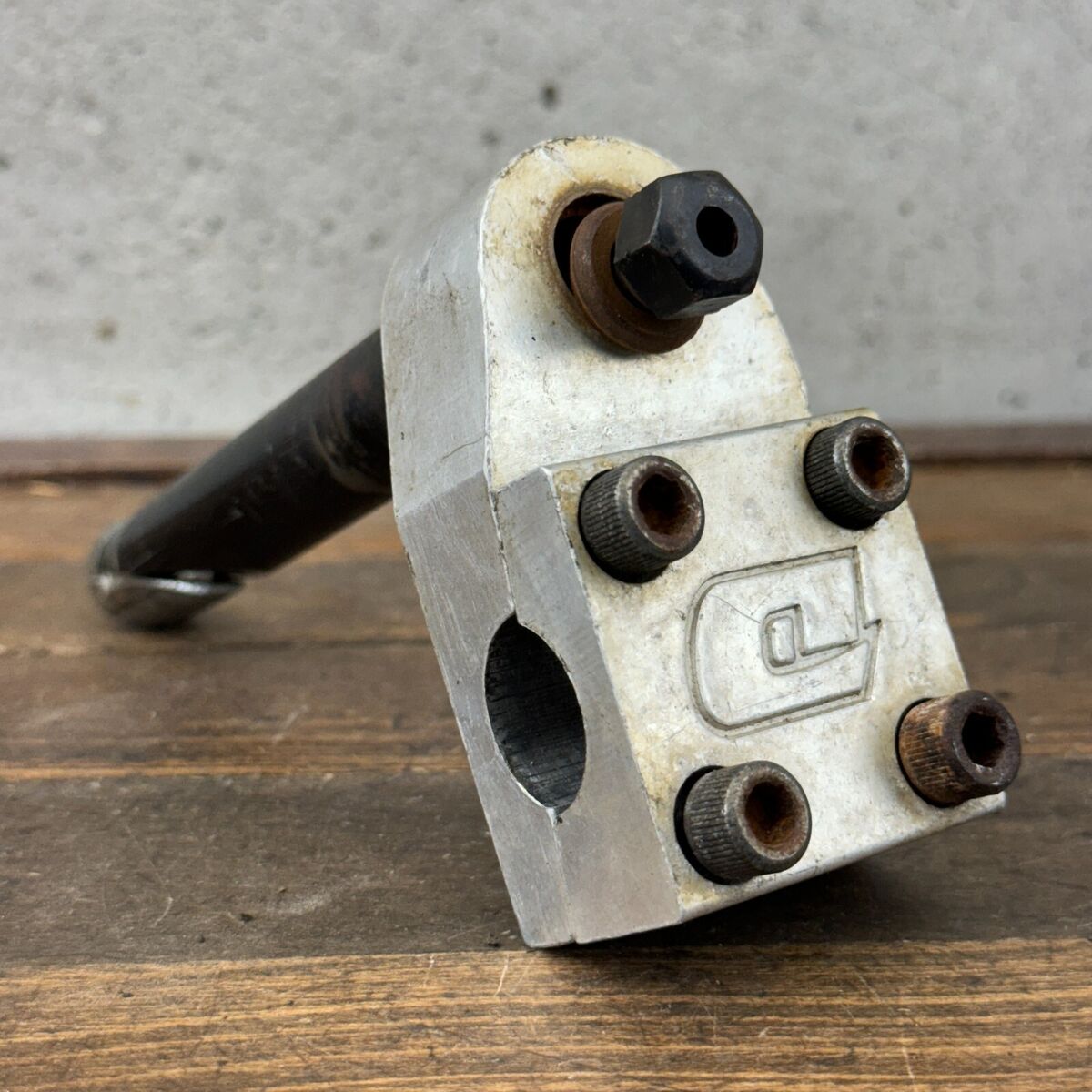 Dyno GT Old School BMX Stem 1995 Square Corner Stamp Neck 1 Dyno GT Old School BMX Stem 1995 Square Corner Stamp Neck 1