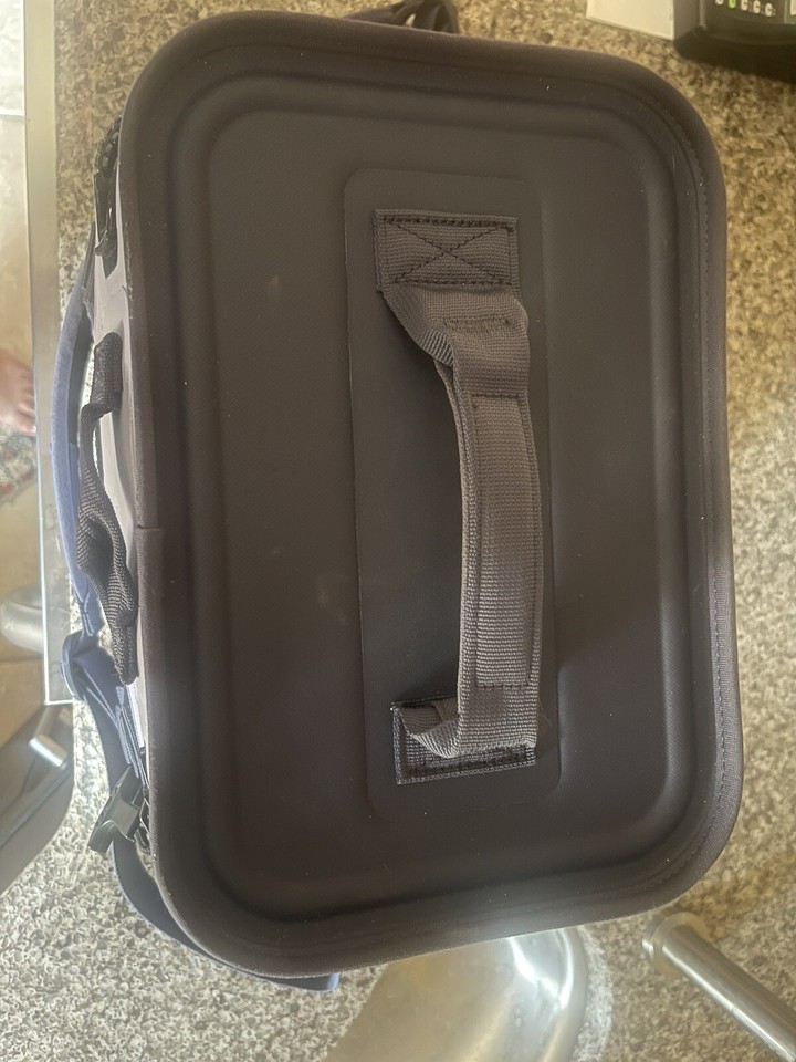 YETI Hopper Flip 8 cooler Cosmic Lilac Lightly Used! Retired Color