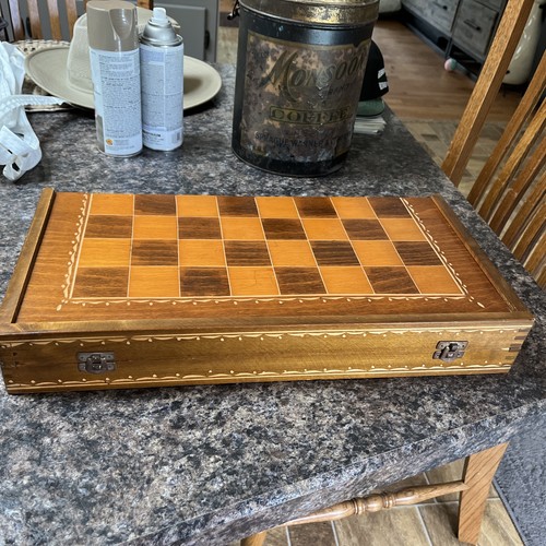 Vintage Wooden Chess Set - Portable Folding Travel Chess Board - Picture 13 of 16
