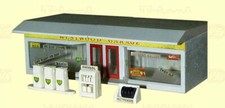 Triang RML68 Garage replica Forcourt Fittings, Pumps. Oil Rack &Tyre rack  3DPD