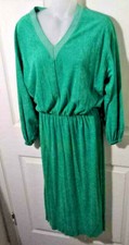 VTG Montgomery Wards 70s Vibrant Green V-Front Maxi Dress See Measurements