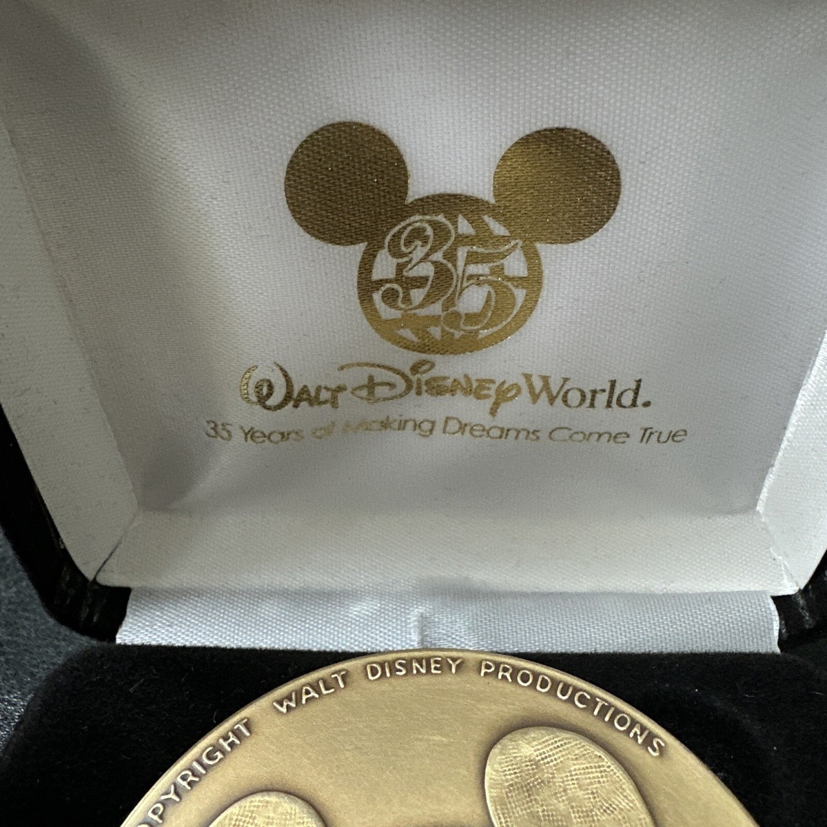 Walt Disney World Opening Day Medallion 1971 (Limited edition 838