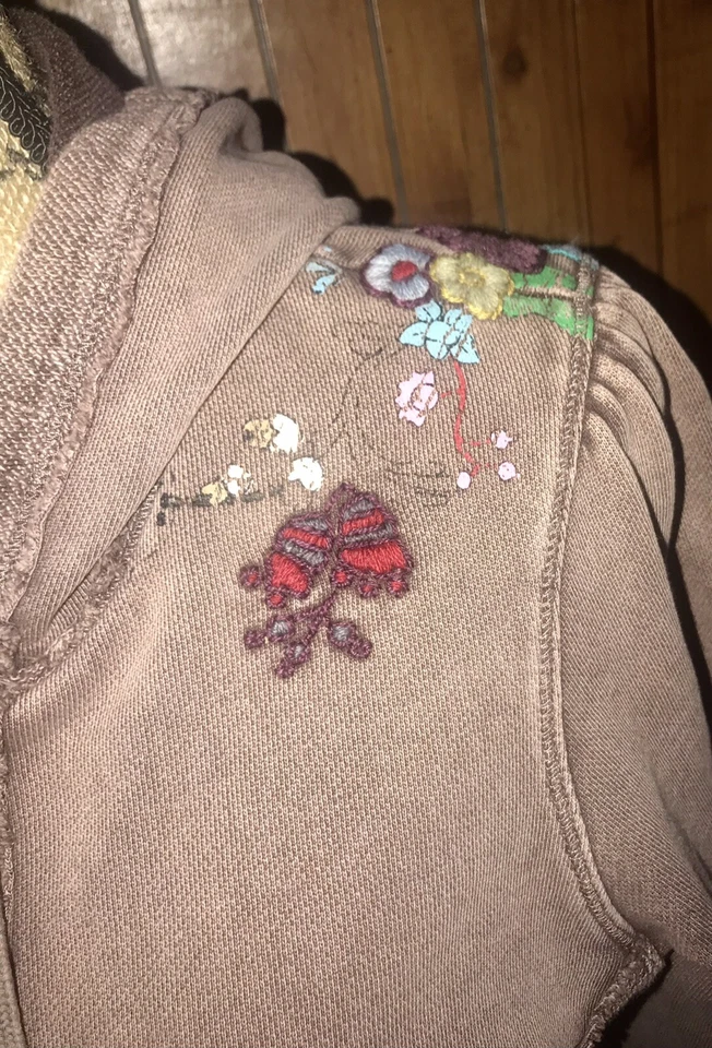 Chaqueta Boho Cremallera Con Capucha Taupe Floral Bordada ~ Elección por Calvin Klein Foto 2 de 4