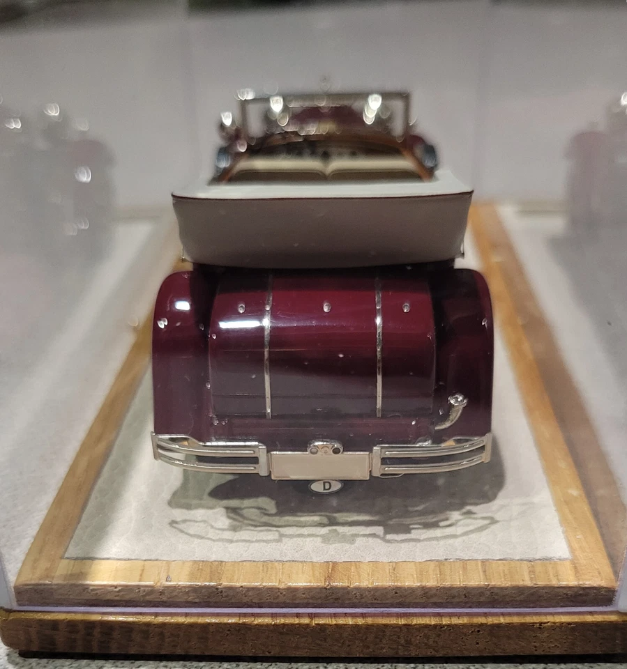 EMC 1/43 1931/1932 Mercedes Benz Typ 770 W07 Cabriolet C Top Down Red #/75 - Image 4 of 4