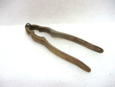 Casse noix / noisettes en laiton