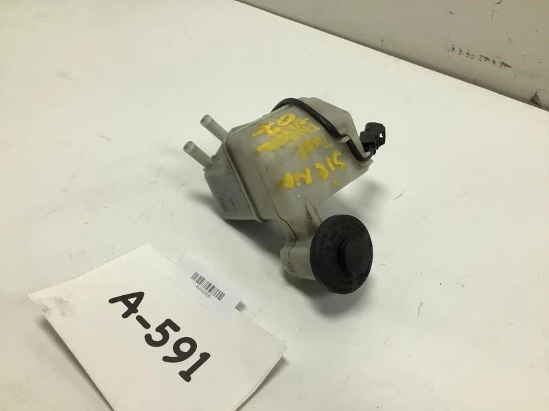 2007 TOYOTA SIENNA BRAKE MASTER CYLINDER FLUID RESERVOIR OEM+ - Image 2 of 4