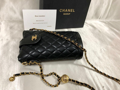 CHANEL BEAUTY Novelty New Shoulder Mini Bag Smartphone Pouch Bag
