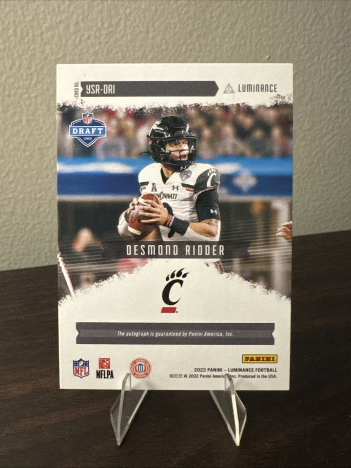 2022 Panini Luminance - Year One Signatures Rps Desmond Ridder #YSR-DRI (AU, RC) - Image 2 of 2
