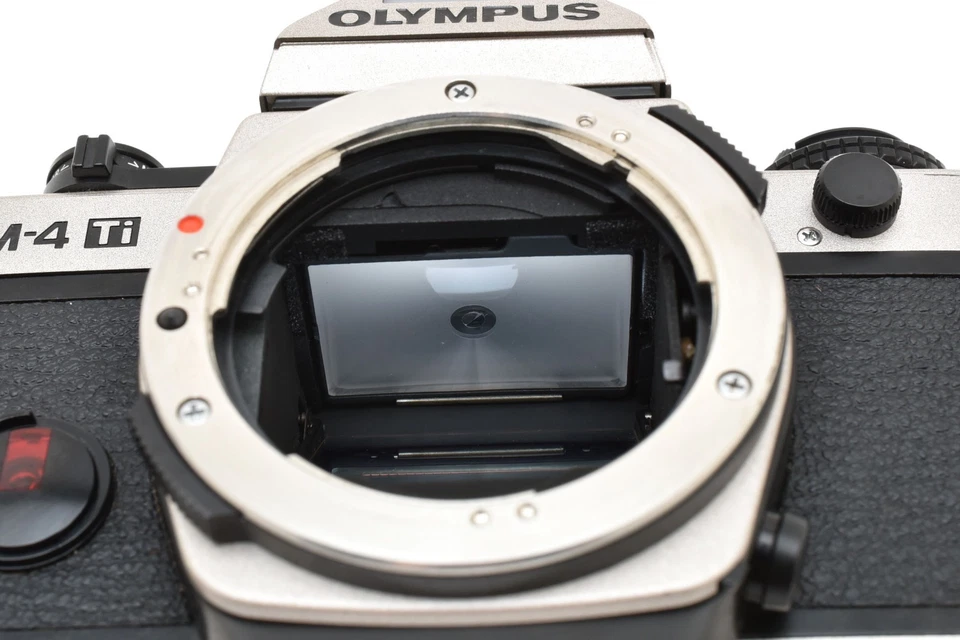 [Fast neuwertig] Olympus OM-4 Ti Titan analoge 35-mm-Spiegelreflexkamera Gehäuse aus Japan - Bild 3 von 4