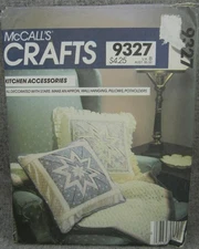 McCalls 9327 Folded Star Apron Wall Hanging Pillows Pot Holders Home Decor Uncut