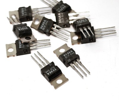 10x BUF644 / BUF 644, NPN Transistor für hohe Spannungen, TO-220, NOS