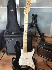 Donner Electric Guitar (not needed anymore ive gotten a new one:D)