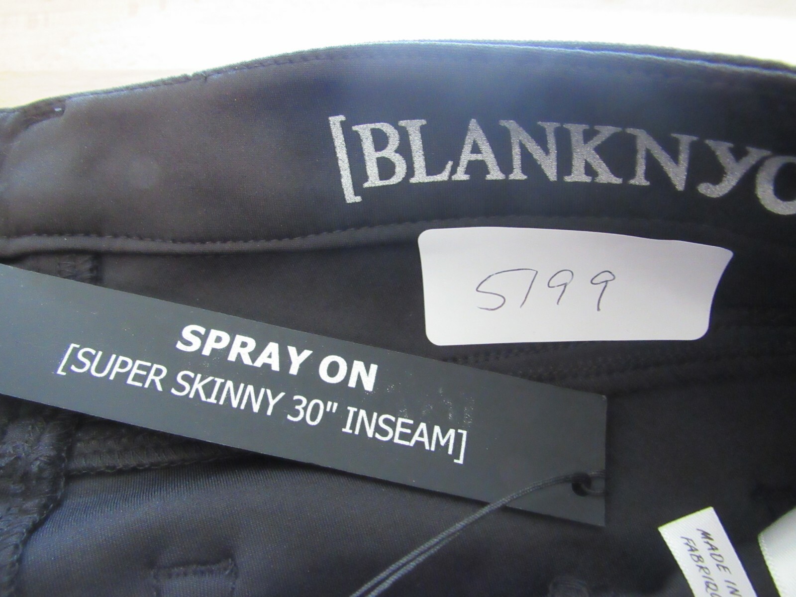 NWT BlankNYC Sprayon Super Skinny Jeans Style 52E-7298C Size 27 Black Inseam 30"