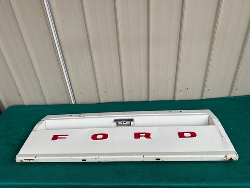 1983-92 Ford Ranger Truck Tailgate White - Great for Use or Wall Display - Picture 14 of 21