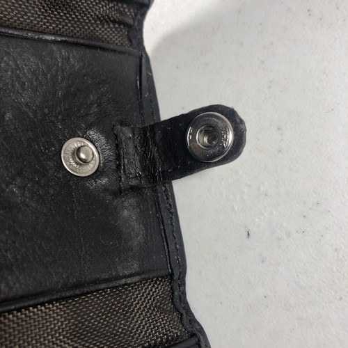 Osgoode Marley Leather 6 Hook Key Case Black Snap Close and snap single key - Picture 11 of 14