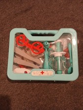 BRAND NEW 12-Piece Play Doctor Set   Fun  Educational Toy