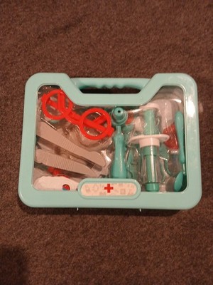 BRAND NEW 12-Piece  Play Doctor Set   Fun & Educational Toy 