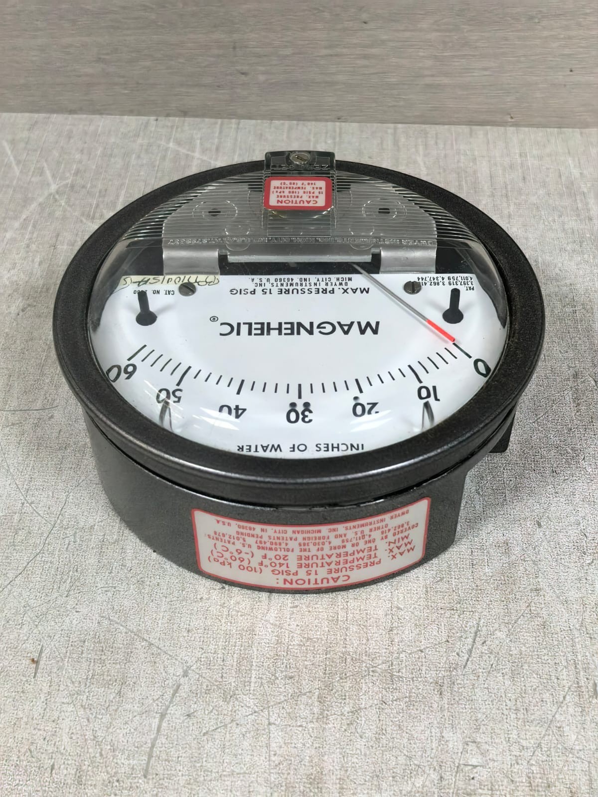 DWYER 2060 DWYER 2060 PRESSURE GAUGE 15PSIG 4