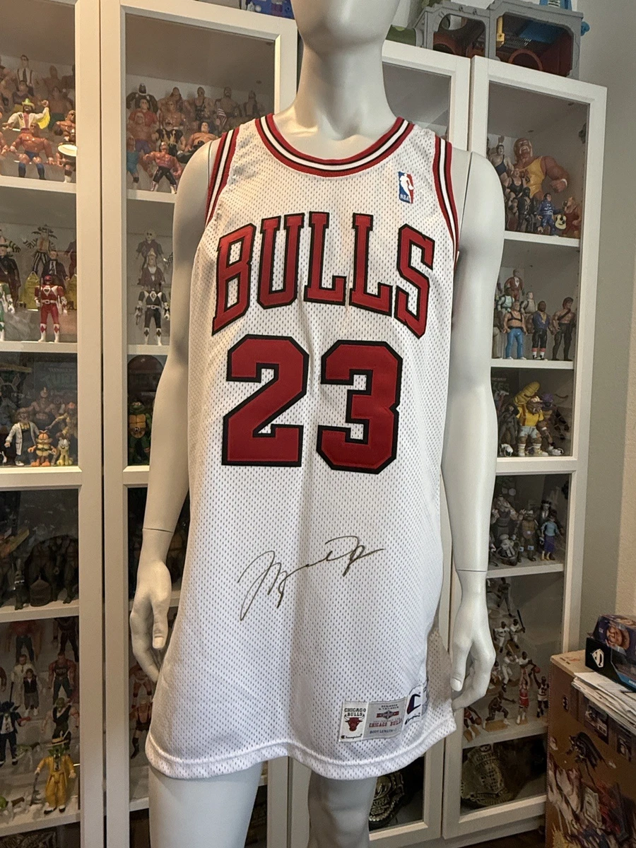 Champion Chicago Bulls 23 ユニフォーム 46⭐︎未使用 Preços baixos em Chicago Bulls 46 Tamanho Camisas da NBA | eBay