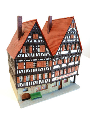 Kibri - Fachwerkhaus Altstadthaus Geschäft 38909 H0 - Gebäude  gebaut --- DK 487