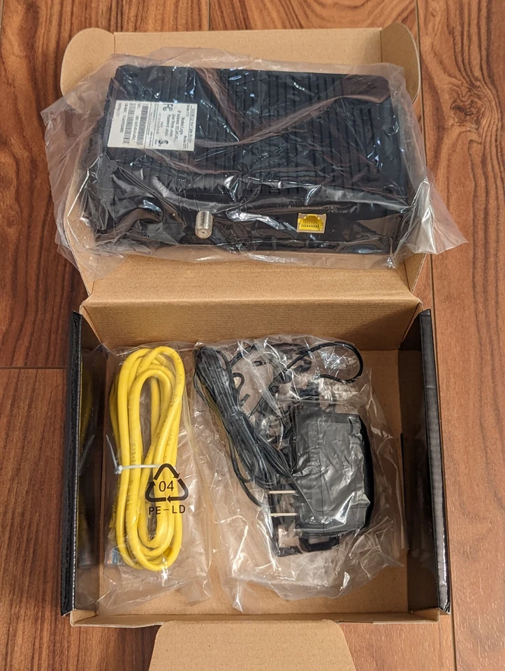 Zoom Cable Modem Model 5370: 684 Mbps* 16x4 DOCSIS 3.0 - Image 2 of 4