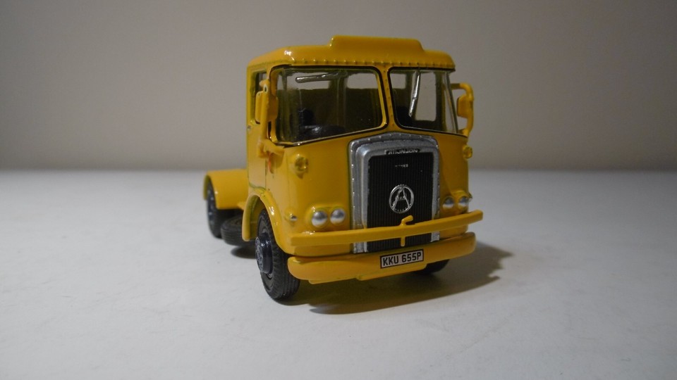Atkinson Borderer Low Loader Truck - Ncb Mines Rescue - 1:76 - Oxford