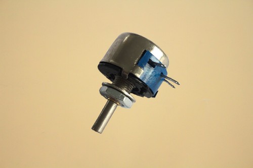 Wx14-12 4.7k 4k7 Ohm 4mm Dia Shaft Single Turn Wire Wound Potentiometer 3w 2pcs online kaufen Wx14-12 4.7k 4k7 Ohm 4mm Dia Shaft Single Turn Wire Wound Potentiometer 3w 2pcs online kaufen