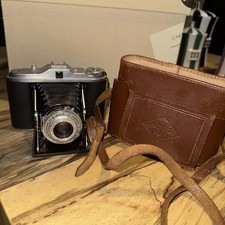 Agfa Isolette II Medium Format 6 x 6 Film Camera Agnar 85mm 4.5 Lens 2488