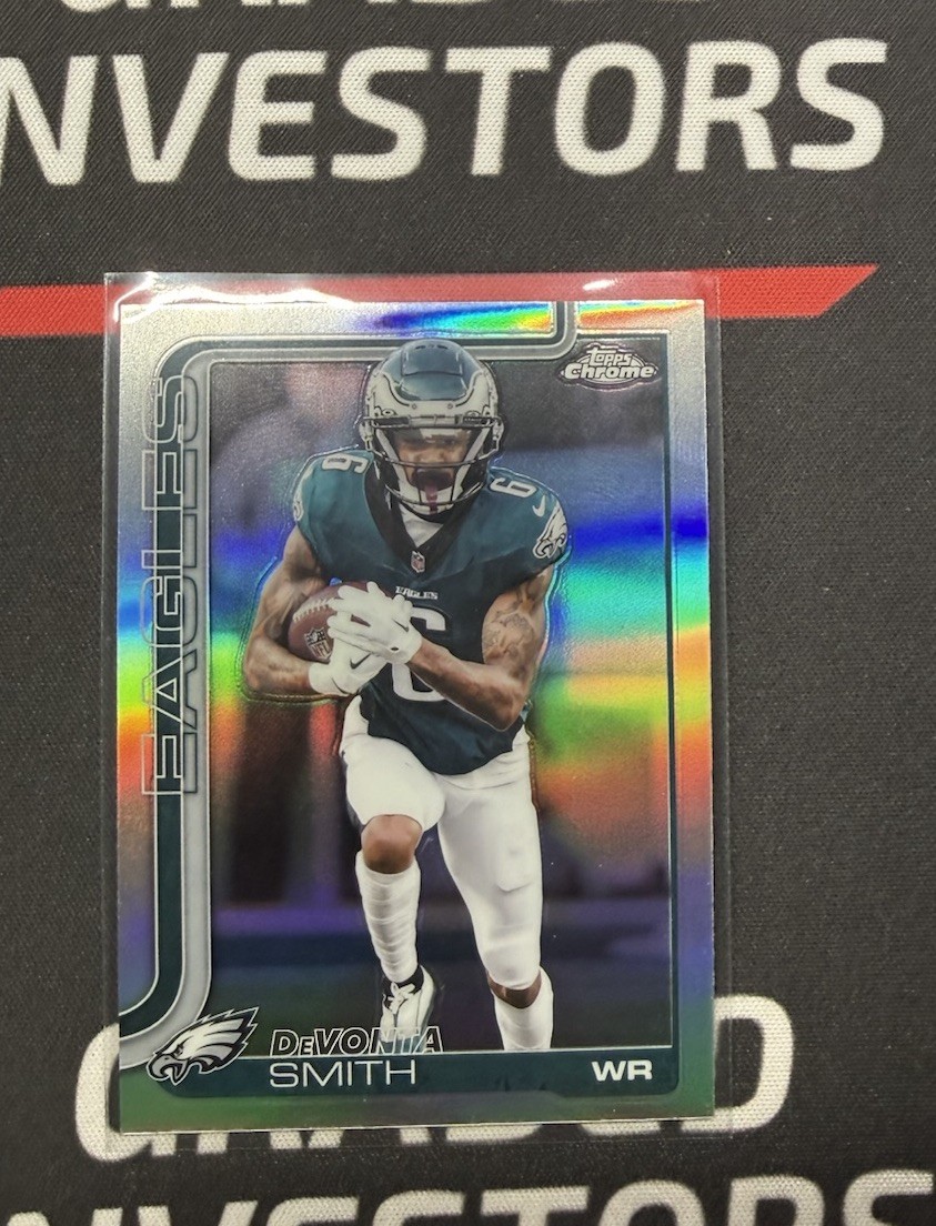 2025 Topps Chrome DeVonta Smith #244 Refractor Philadelphia Eagles NFL WR