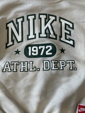 Nike Boys 2 Piece Fleece Jogger Set Light Bone Green Size 4 NWT 1972 Crew
