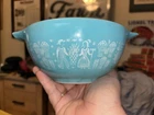 Vintage Pyrex Amish Butterprint #442 Cinderella 1.5 Qt Nesting Bowl Turquoise