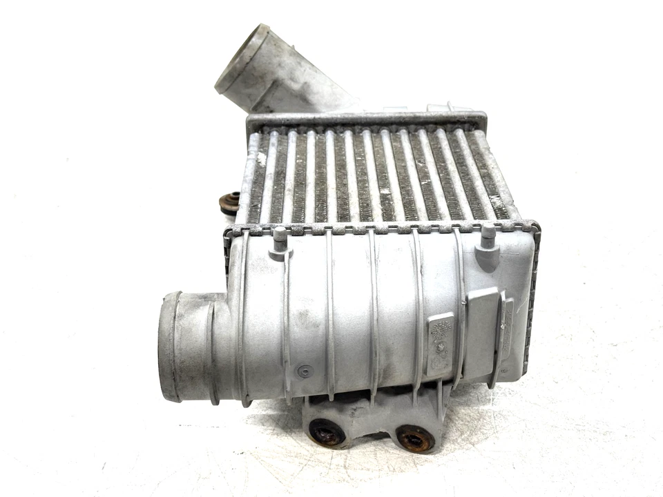 AUDI TT QUATTRO 2000-2006 1,8 L TURBO 225 HP INTERCOOLER LADO DEL PASAJERO DELANTERO OEM Foto 3 de 4