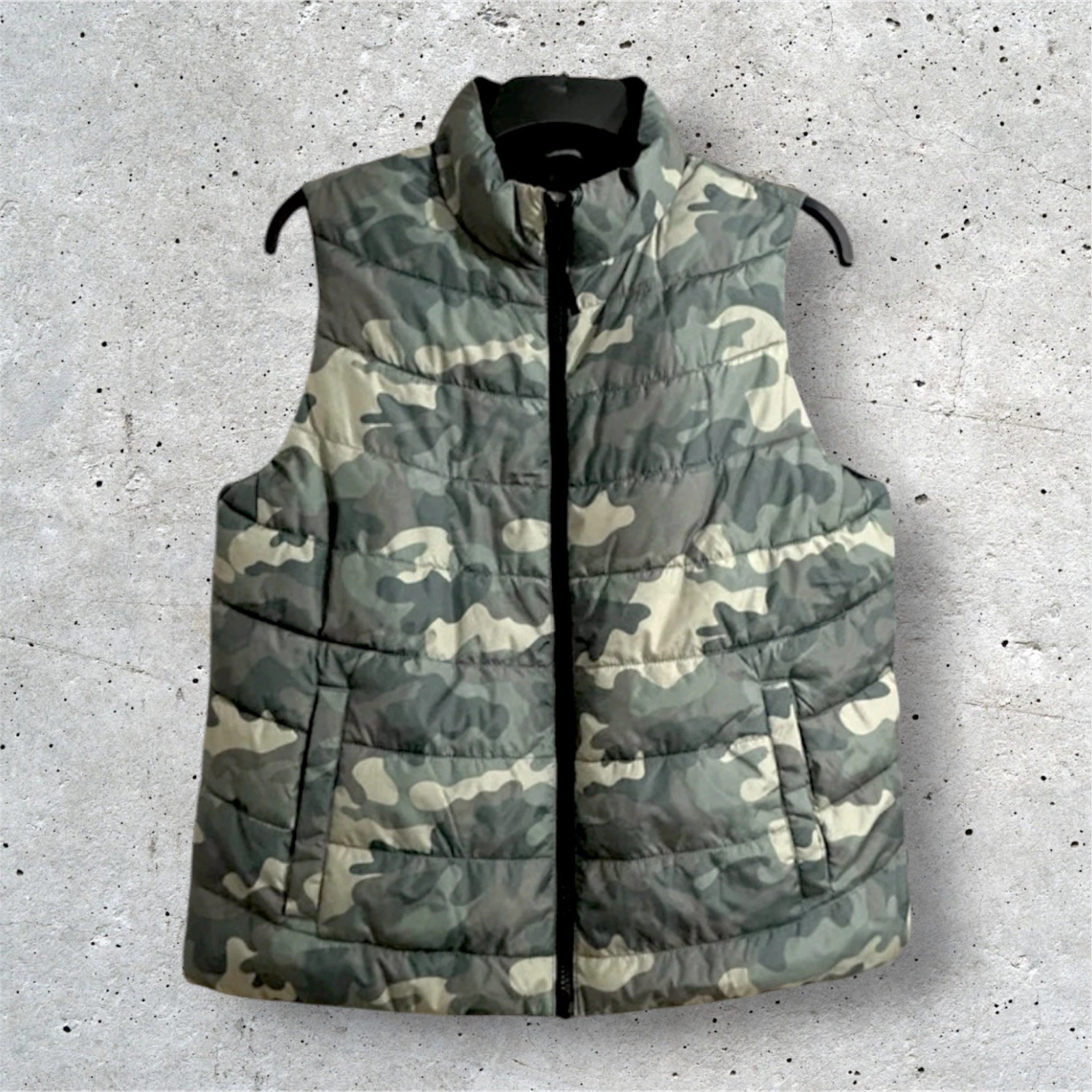GAP ColdControl Mens Large Puffer Vest Camo Full Zip Water Resistant Insulated
