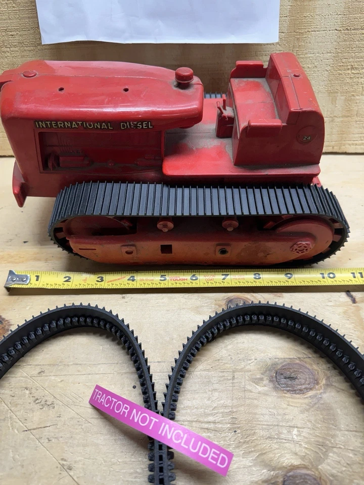 1 set of tracks for PRODUCT MINIATURE International Harvester IH TD24 crawler - Image 3 of 4