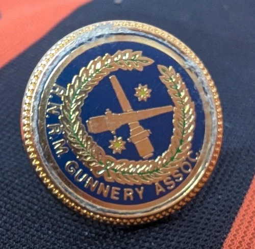 Royal Navy gunnery association pin badge