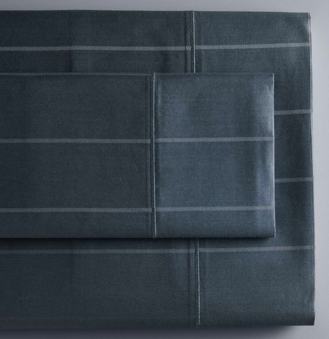 New Simply Vera Wang KING 4 pc 600 TC Supima Sheet Set Shadow Indigo