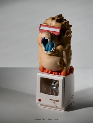 POP MART Silent Trick Blanc Omega PU Resin Designer Figure H18CM Model