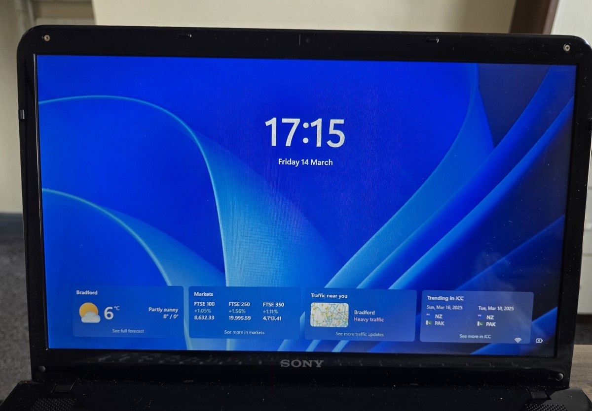 ジャンクSONY VAIO SONY VAIO Core i7 3632QM HDD1TB メモリ8GB DVD