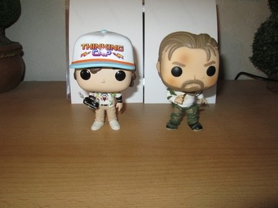 2 Funko Pop lose Stranger Things Dustin 1249 + Hopper with Vines 641 (RAR)