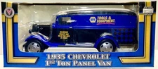 Crown-1/24 Scale NAPA 1935 Chevrolet 1-1/2 Ton Panel Van Diecast •NIB•